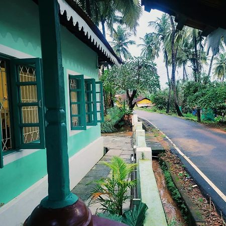 The Bungalow Bogmalo An 1880 Indo Portuguese Heritage Beach Villa South Goa Экстерьер фото