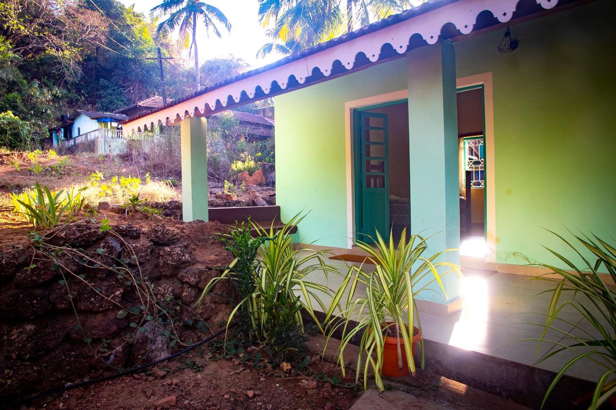 The Bungalow Bogmalo An 1880 Indo Portuguese Heritage Beach Villa South Goa Экстерьер фото